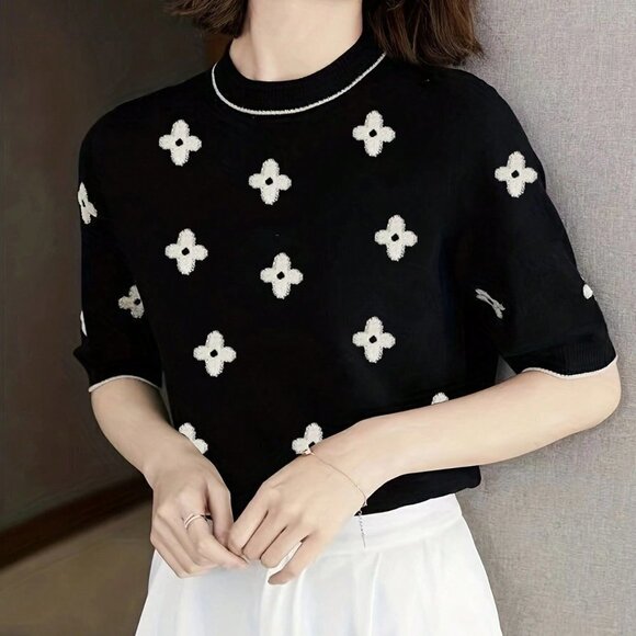 Black Preppy Womens Floral Print Round Neck Loose Fit Short Sleeve Knit Top - Picture 2 of 5